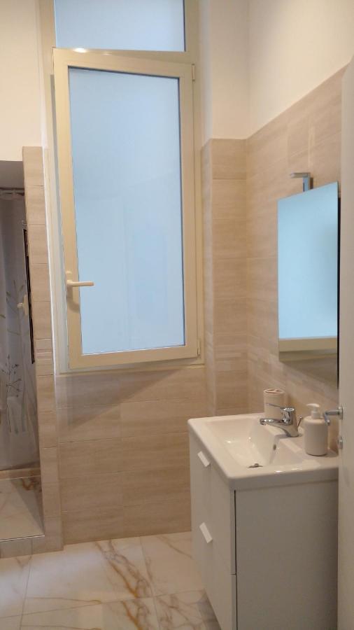 La Rosa Rossa Hotel Bari Ngoại thất bức ảnh