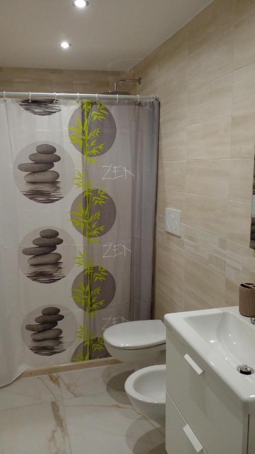 La Rosa Rossa Hotel Bari Ngoại thất bức ảnh