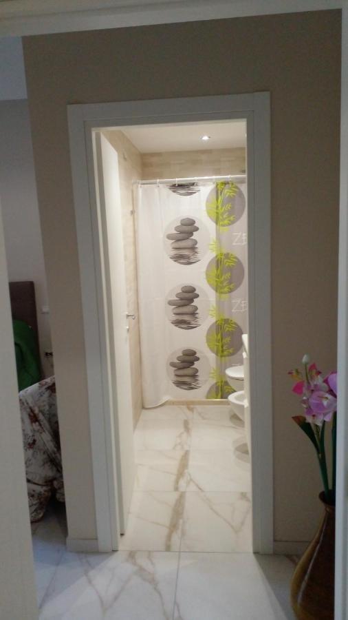 La Rosa Rossa Hotel Bari Ngoại thất bức ảnh
