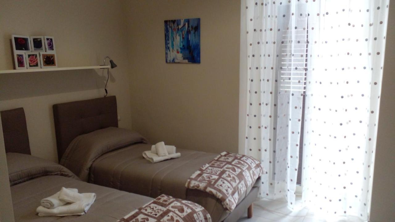 La Rosa Rossa Hotel Bari Ngoại thất bức ảnh