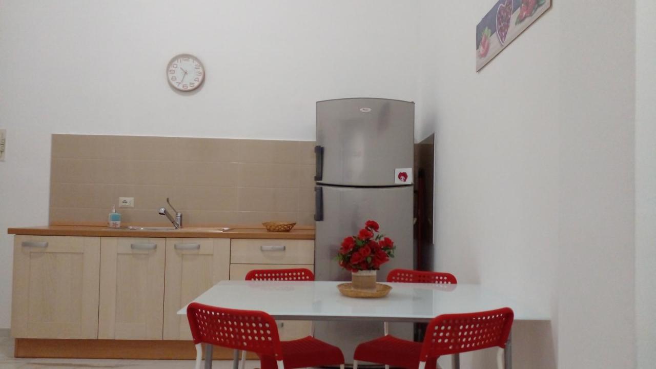 La Rosa Rossa Hotel Bari Ngoại thất bức ảnh